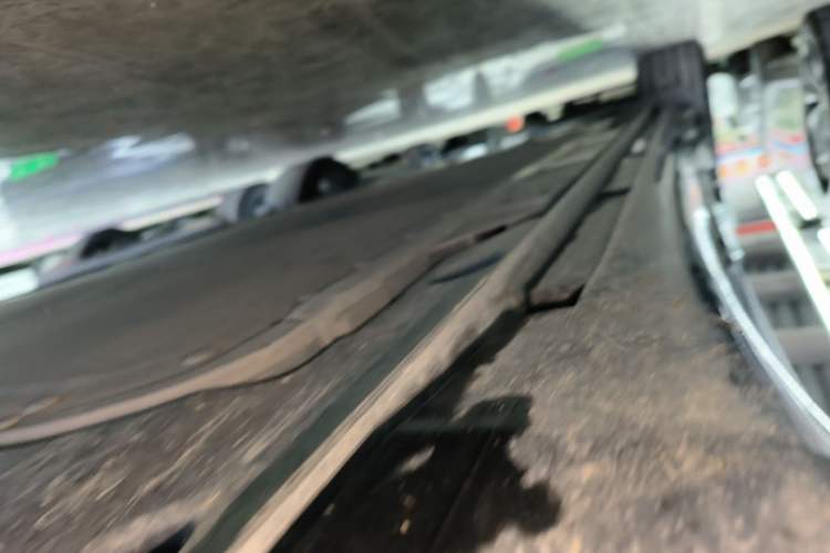 Used ONVO L60 2024 60 kWh All-Wheel Drive Right Side Sill