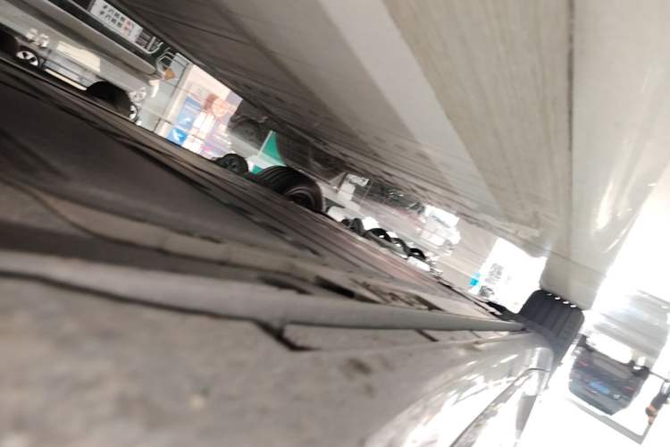 Used ONVO L60 2024 60 kWh Rear-Drive Version Right Side Sill