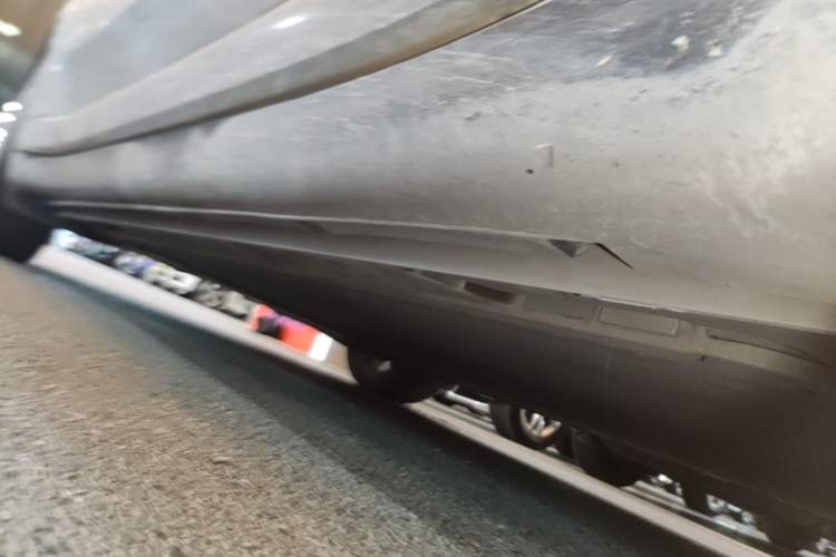 Used ONVO L60 2024 60 kWh Rear-Drive Version Right Side Sill