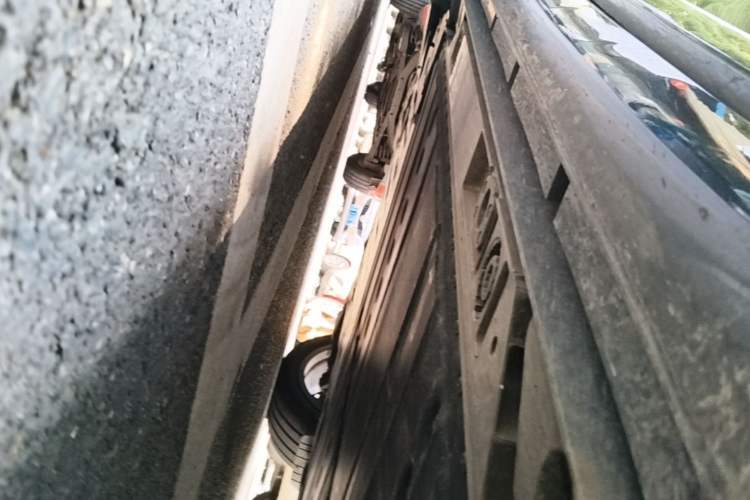 Used ONVO L60 2024 60 kWh Rear-Drive Version Right Side Sill