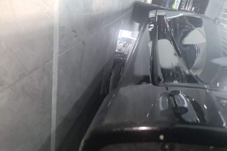 Used ONVO L60 2024 60 kWh Rear-Drive Version Right Side Sill