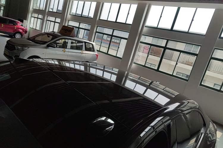 Used ONVO L60 2024 60 kWh All-Wheel Drive Roof