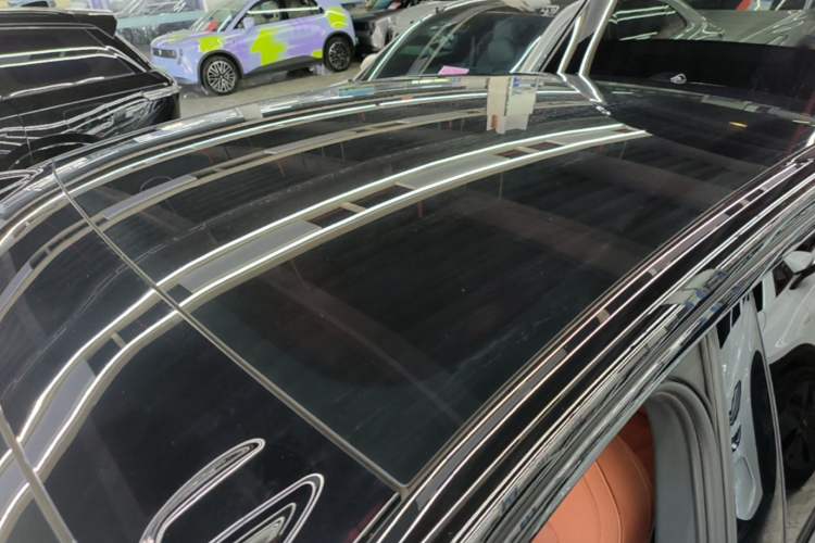 Used ONVO L60 2024 60 kWh All-Wheel Drive Roof