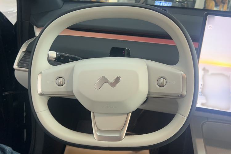 Used ONVO L60 2024 60 kWh Rear-Drive Version Steering Wheel
