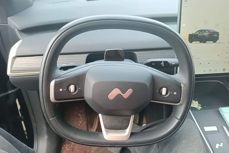 Used ONVO L60 2024 60 kWh Rear-Drive Version Steering Wheel