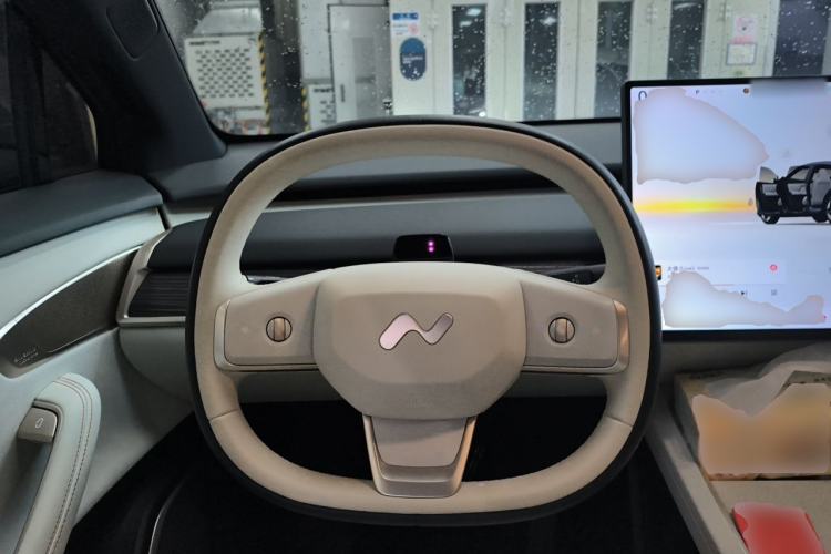 Used ONVO L60 2024 60 kWh Rear-Drive Version Steering Wheel