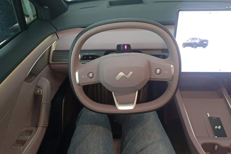Used ONVO L60 2024 60 kWh Rear-Drive Version Steering Wheel