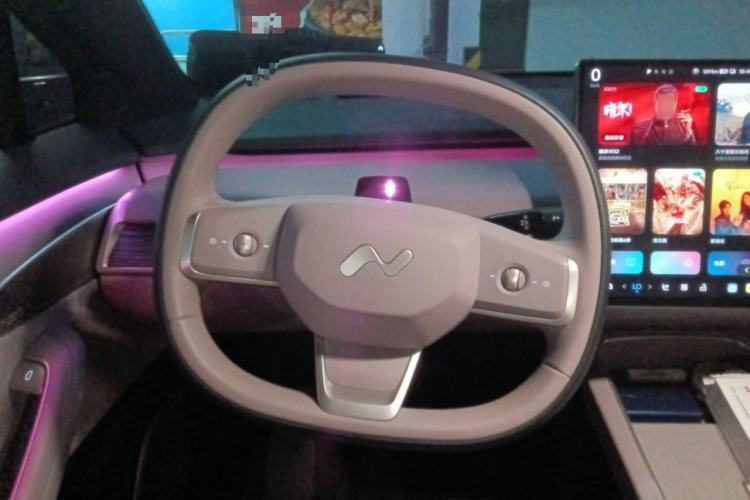 Used ONVO L60 2024 60 kWh All-Wheel Drive Steering Wheel