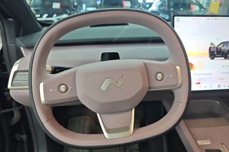 Used ONVO L60 2024 60 kWh Rear-Drive Version Steering Wheel