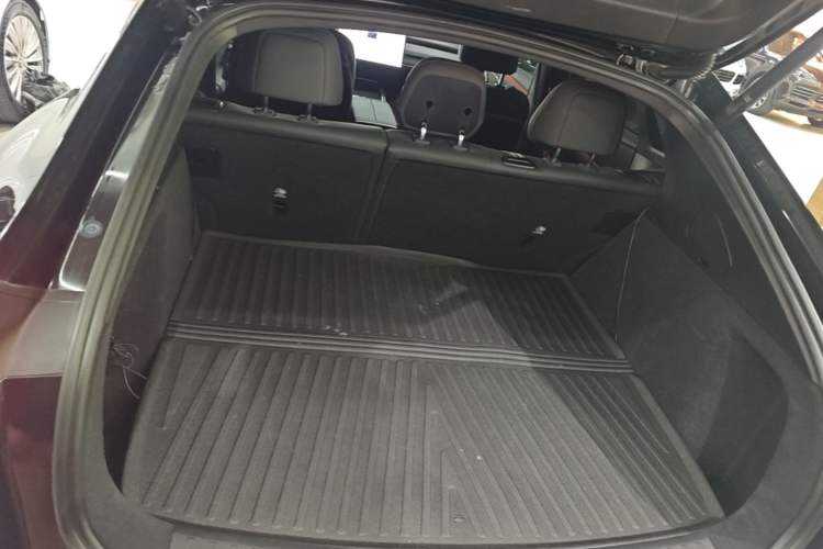 Used ONVO L60 2024 60 kWh Rear-Drive Version Trunk