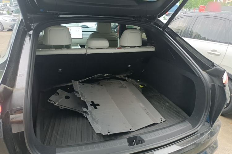 Used ONVO L60 2024 60 kWh Rear-Drive Version Trunk
