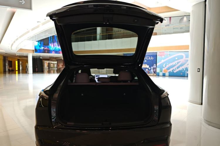 Used ONVO L60 2024 60 kWh Rear-Drive Version Trunk