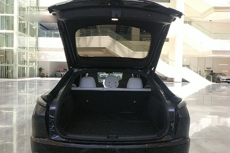 Used ONVO L60 2024 60 kWh Rear-Drive Version Trunk