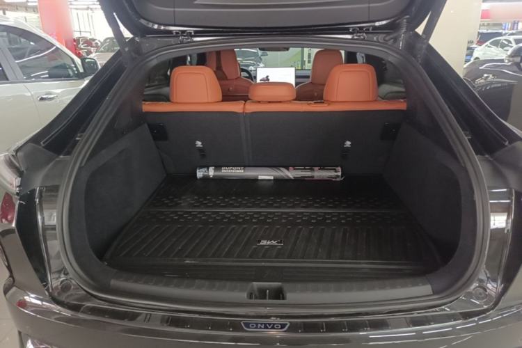 Used ONVO L60 2024 60 kWh Rear-Drive Version Trunk