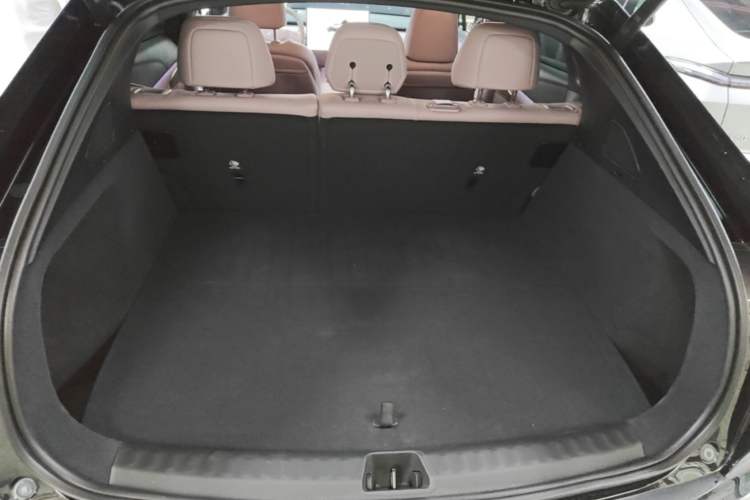 Used ONVO L60 2024 60 kWh All-Wheel Drive Trunk