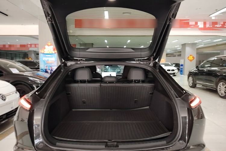 Used ONVO L60 2024 60 kWh Rear-Drive Version Trunk