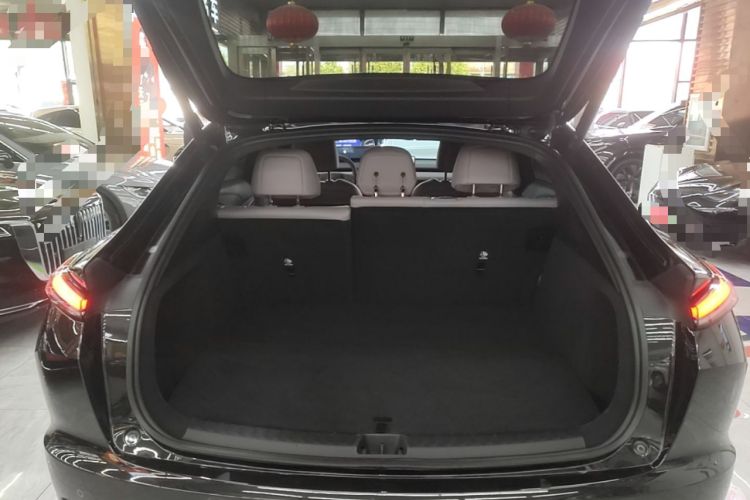 Used ONVO L60 2024 60 kWh All-Wheel Drive Trunk