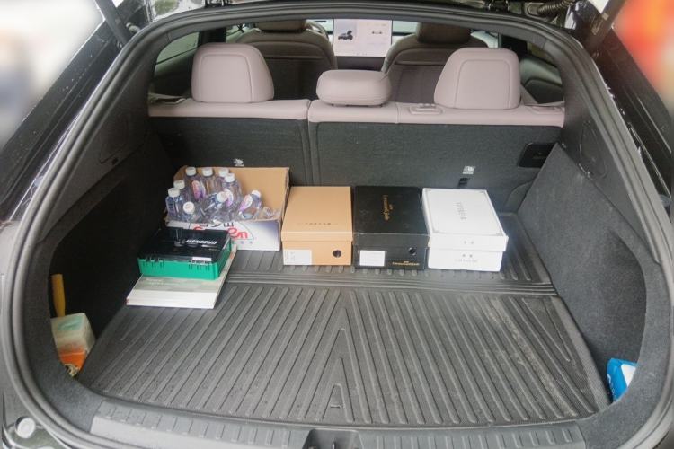 Used ONVO L60 2024 60 kWh All-Wheel Drive Trunk