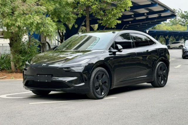 Used ONVO L60 2024 60 kWh Rear-Drive Version