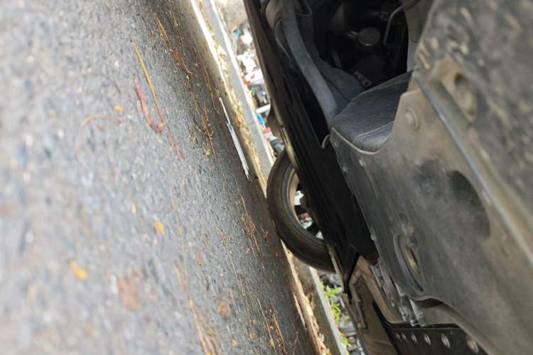 Used ONVO L60 2024 60 kWh Rear-Drive Version Chassis Front Left