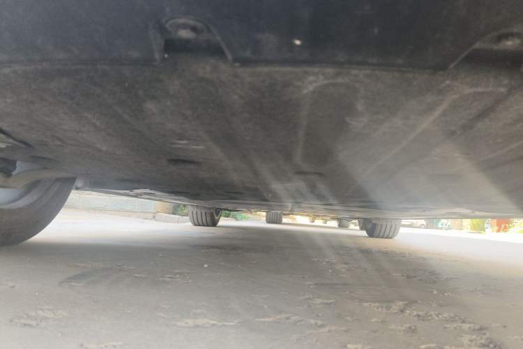 Used ONVO L60 2024 60 kWh All-Wheel Drive Chassis Front