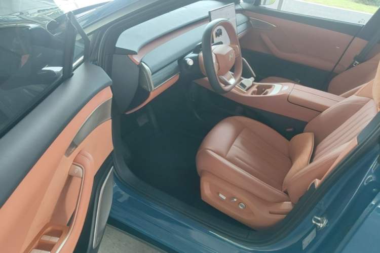Used ONVO L60 2024 60 kWh All-Wheel Drive Driver Seat