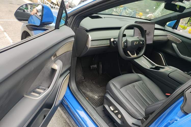 Used ONVO L60 2024 60 kWh Rear-Drive Version Driver Seat