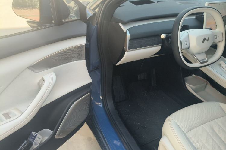 Used ONVO L60 2024 60 kWh All-Wheel Drive Driver Seat