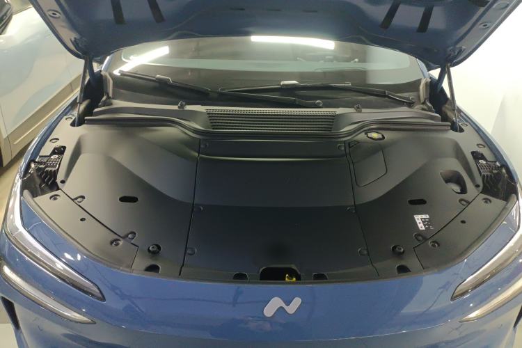 Used ONVO L60 2024 60 kWh All-Wheel Drive Engine Bay