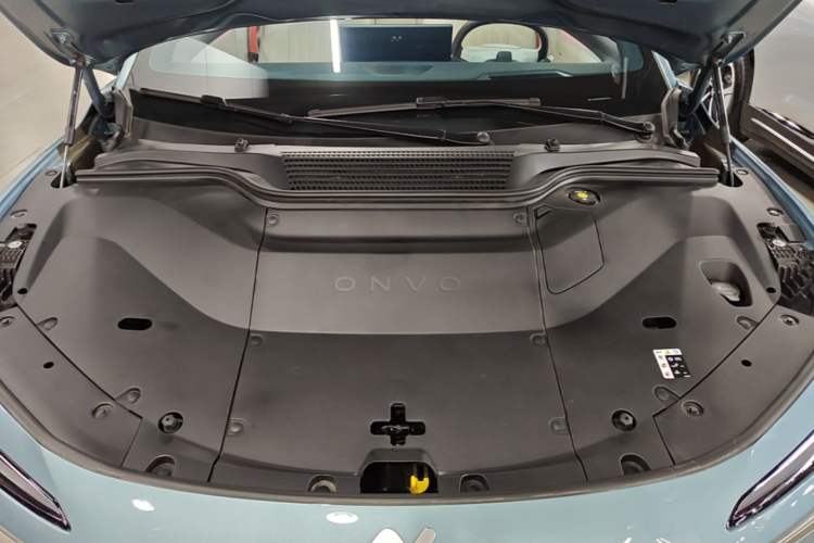 Used ONVO L60 2024 60 kWh Rear-Drive Version Engine Bay