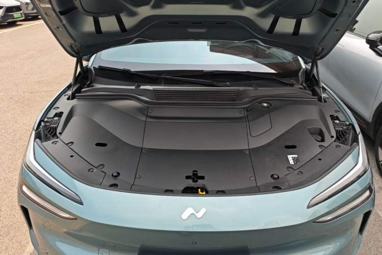 Used ONVO L60 2024 60 kWh All-Wheel Drive Engine Bay