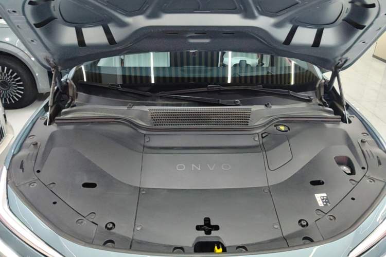Used ONVO L60 2024 60 kWh Rear-Drive Version Engine Bay