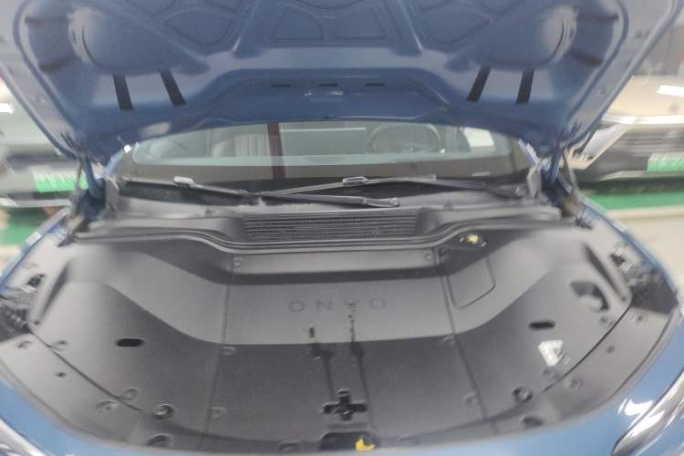 Used ONVO L60 2024 60 kWh Rear-Drive Version Engine Bay