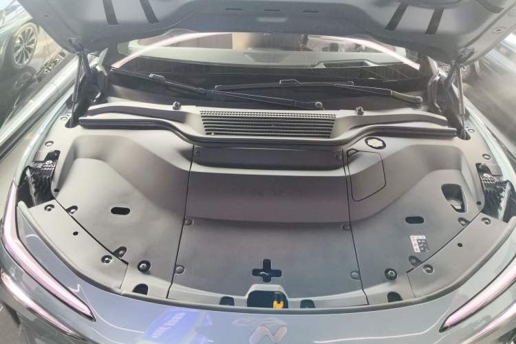 Used ONVO L60 2024 60 kWh Rear-Drive Version Engine Bay