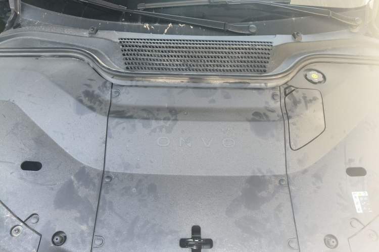 Used ONVO L60 2024 60 kWh All-Wheel Drive Engine Bay