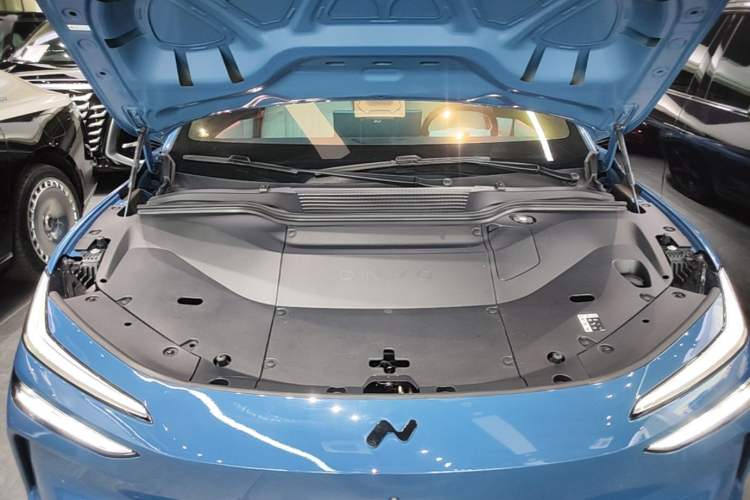 Used ONVO L60 2024 60 kWh All-Wheel Drive Engine Bay