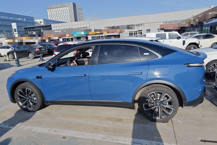 Used ONVO L60 2024 60 kWh All-Wheel Drive Exterior 3