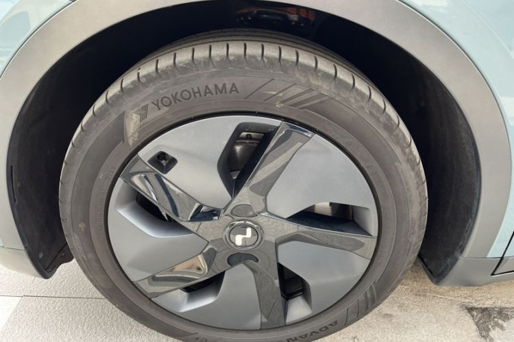 Used ONVO L60 2024 60 kWh Rear-Drive Version Exterior 8