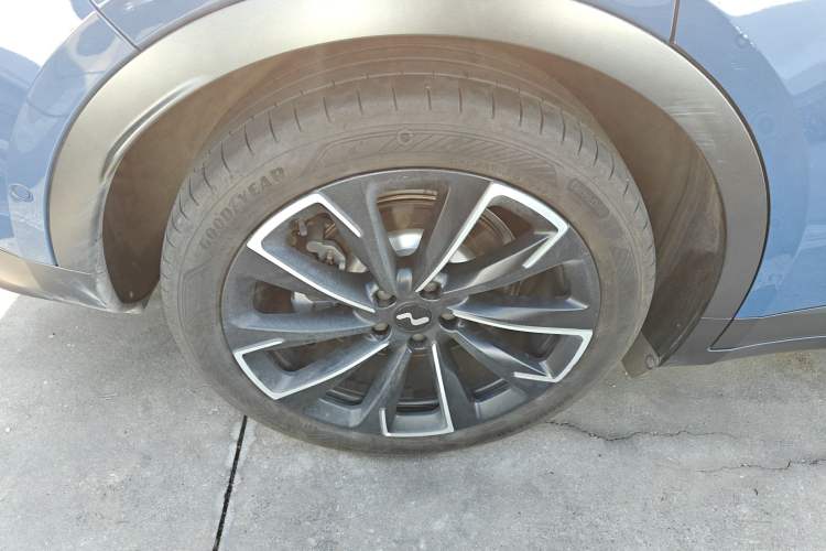 Used ONVO L60 2024 60 kWh All-Wheel Drive Exterior 8