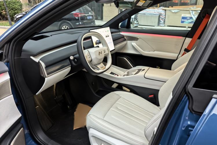 Used ONVO L60 2024 60 kWh Rear-Drive Version Interior 1
