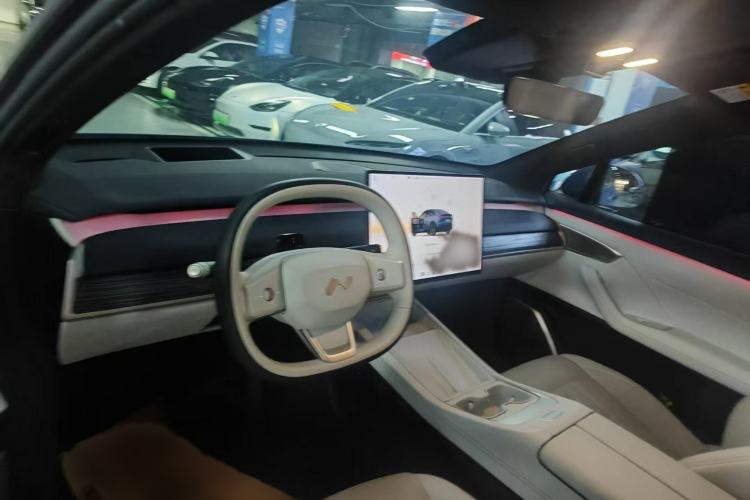 Used ONVO L60 2024 60 kWh Rear-Drive Version Interior 1