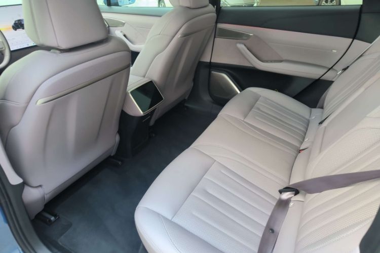 Used ONVO L60 2024 60 kWh Rear-Drive Version Interior 1