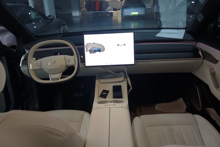 Used ONVO L60 2024 60 kWh Rear-Drive Version Interior 2
