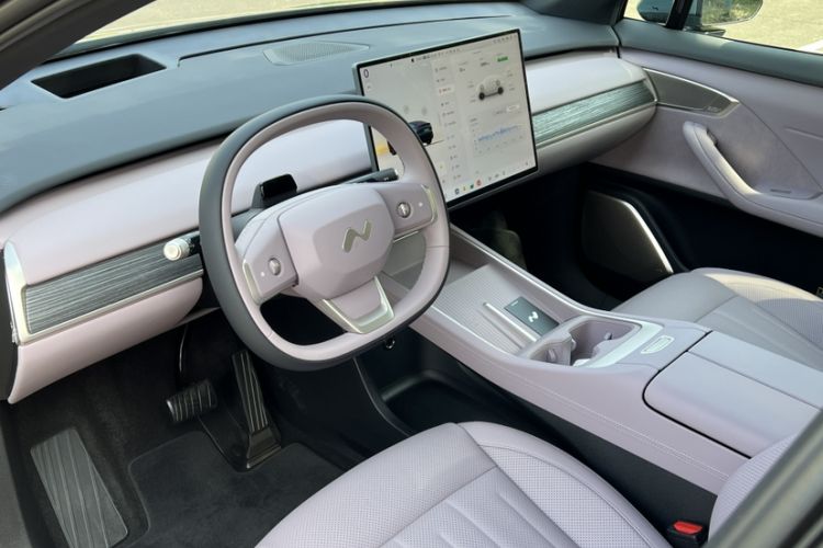 Used ONVO L60 2024 60 kWh Rear-Drive Version Interior 2