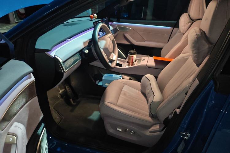 Used ONVO L60 2024 60 kWh Rear-Drive Version Interior 3
