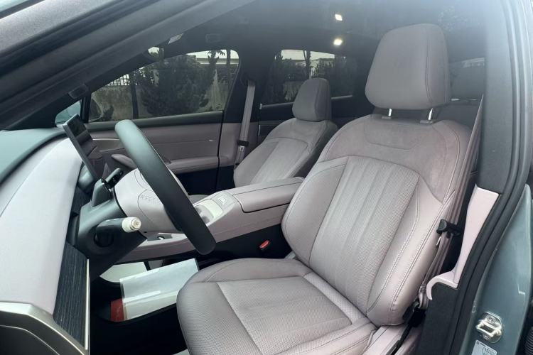 Used ONVO L60 2024 60 kWh Rear-Drive Version Interior 5