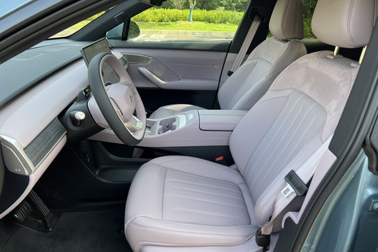 Used ONVO L60 2024 60 kWh Rear-Drive Version Interior 6