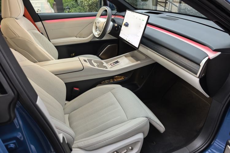 Used ONVO L60 2024 60 kWh Rear-Drive Version Interior 7