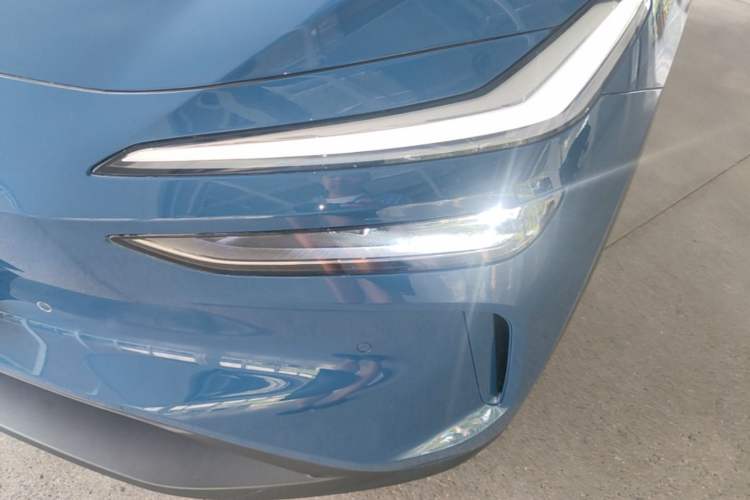 Used ONVO L60 2024 60 kWh All-Wheel Drive Left Front Headlight