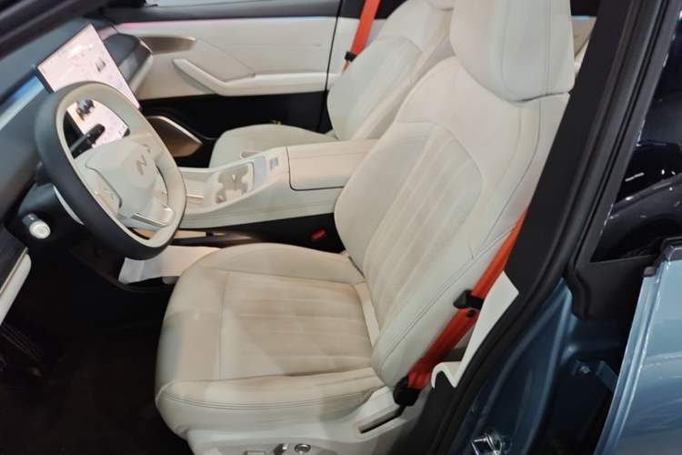 Used ONVO L60 2024 60 kWh Rear-Drive Version Left Front Seat